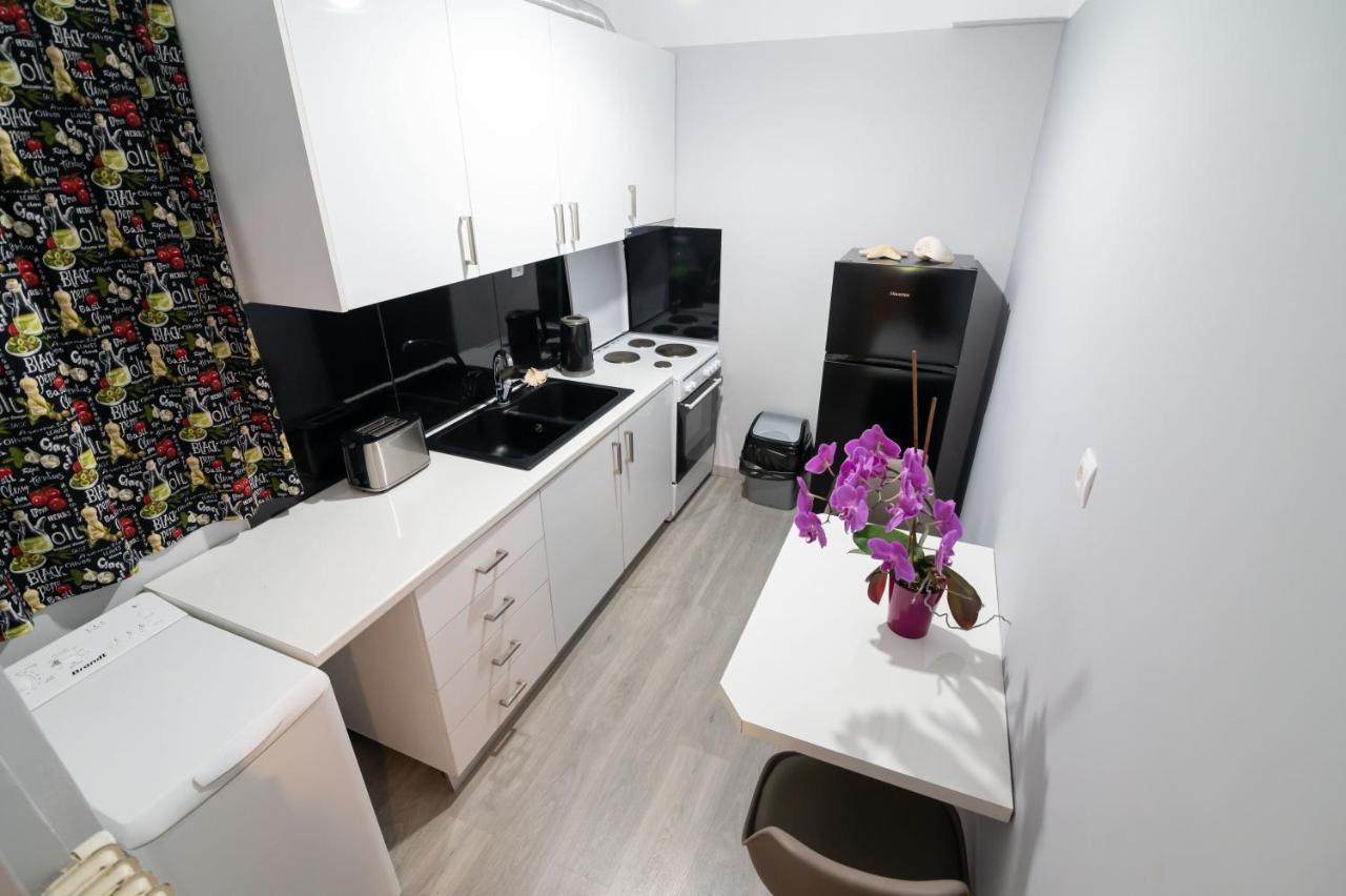 Lux Apartment เปรเวซา ภายนอก รูปภาพ